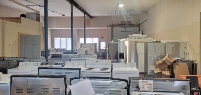 242 W Edgewater St, Portage, WI for sale - Building Photo - Image 3 of 3