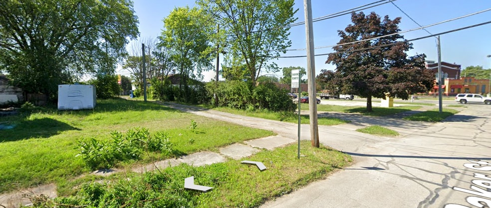 1616 Cherry St, Toledo, OH for lease - Building Photo - Image 3 of 7
