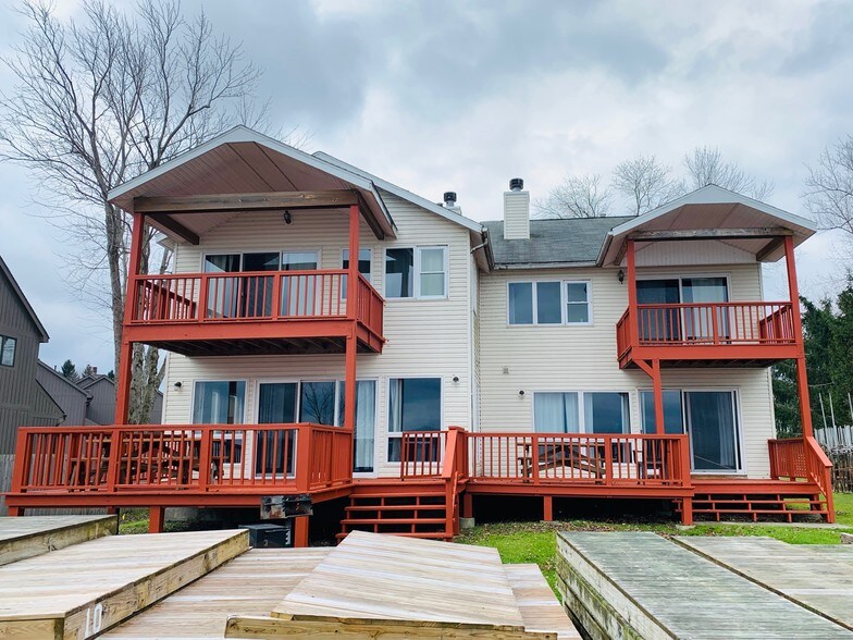 4438 W Lake Rd, Mayville, NY à vendre - Photo principale - Image 1 de 11