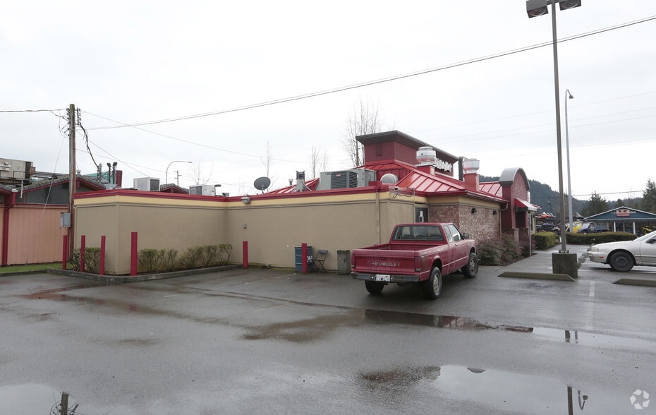 421 Roosevelt Ave, Enumclaw, WA for sale - Building Photo - Image 2 of 3