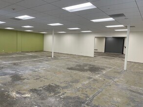 2650-2656 E Bayshore Rd, Palo Alto, CA for lease Interior Photo- Image 2 of 4