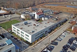 Plus de détails pour 100-112 W Butler Ave, Ambler, PA - Bureau à louer