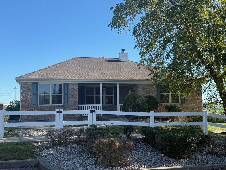 12952 Frogtown Connector Rd, Walton, KY à louer - Photo du bâtiment - Image 3 de 10