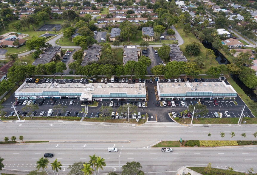 5400-5450 W Atlantic Blvd, Margate, FL à louer - Photo du bâtiment - Image 3 de 14