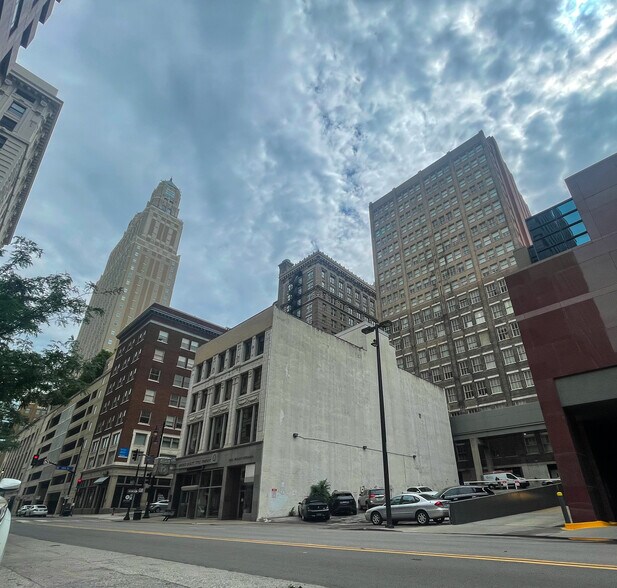 1003 Walnut St, Kansas City, MO à louer - Photo du bâtiment - Image 3 de 3
