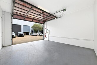 77-79 Bourke Rd, Alexandria à louer Photo intérieure- Image 2 de 4