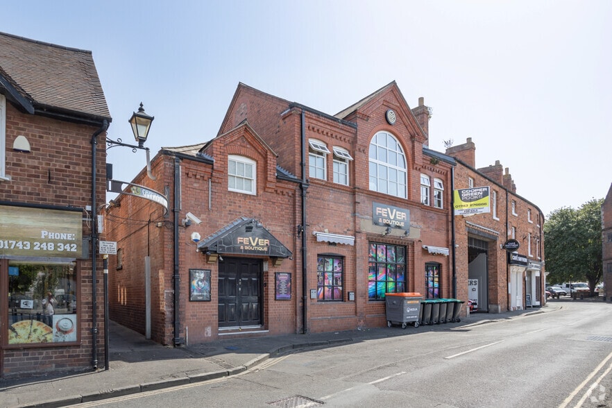 The Victorian Arcade portfolio of 6 properties for sale on LoopNet.ca - Primary Photo - Image 3 of 7
