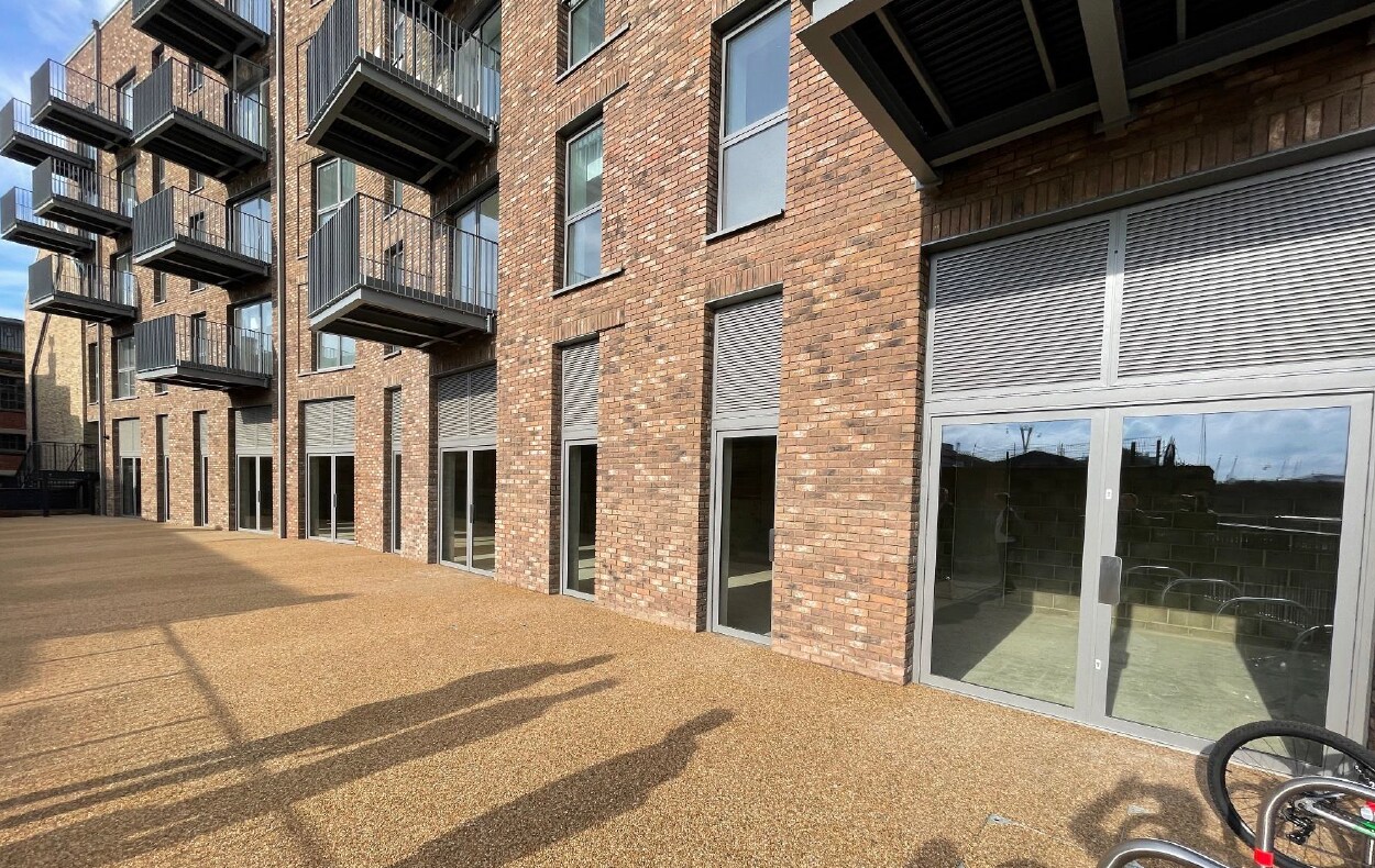 40 Goodluck Hope Walk, Londres à louer Photo principale- Image 1 de 2