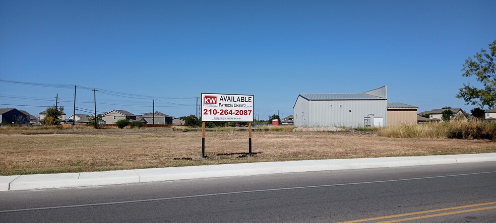 Lot 2 Ingram, San Antonio, TX à vendre - Photo principale - Image 1 de 8