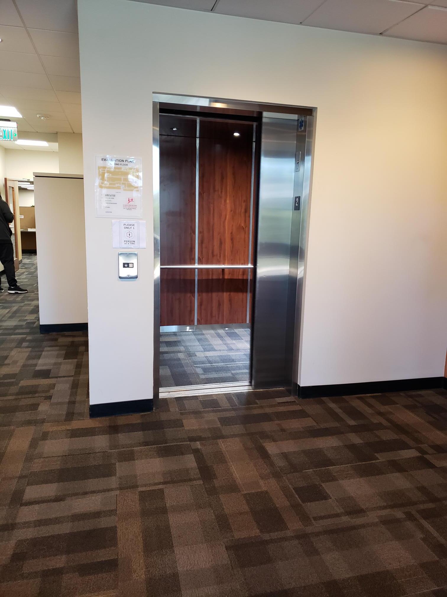 21540-21622 Plummer St, Chatsworth, CA for lease Interior Photo- Image 1 of 10