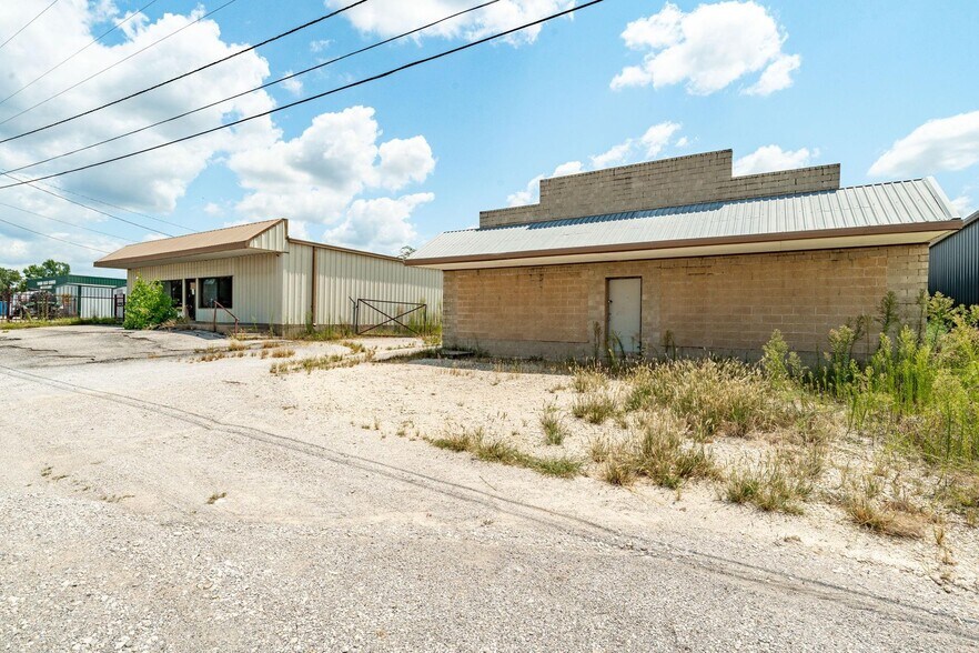 1208 E Washington St, Stephenville, TX à vendre - Photo du bâtiment - Image 2 de 34