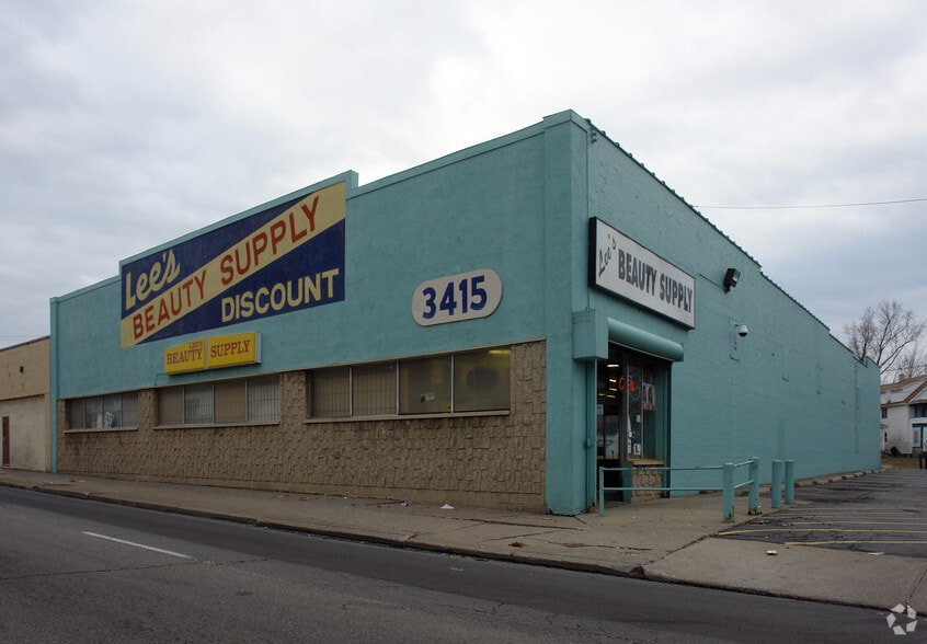 3415 Monroe St, Toledo, OH for sale - Primary Photo - Image 1 of 3