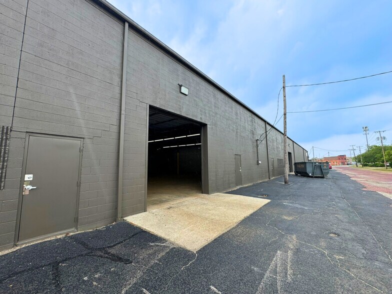 1120 Cherry St, Toledo, OH à louer - Photo du bâtiment - Image 3 de 8