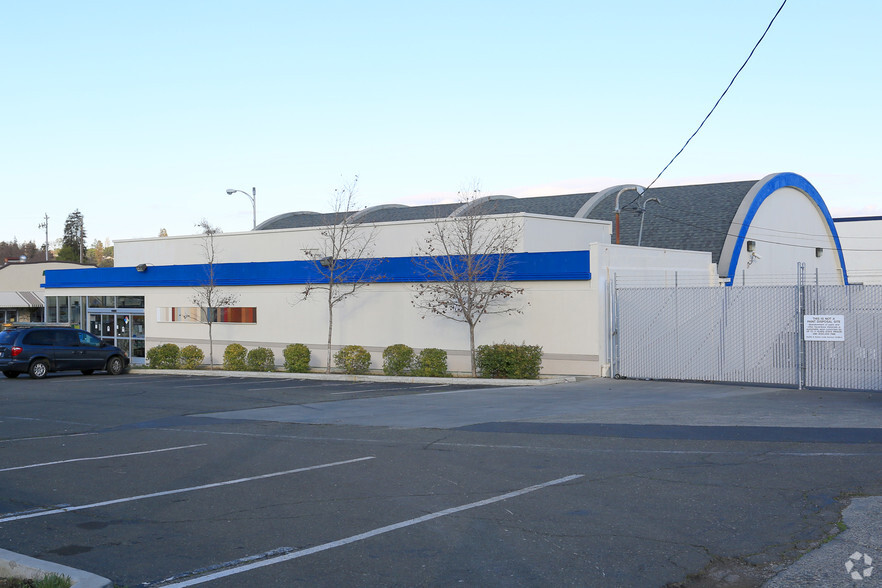 815 Tennessee St, Vallejo, CA for lease - Building Photo - Image 3 of 9