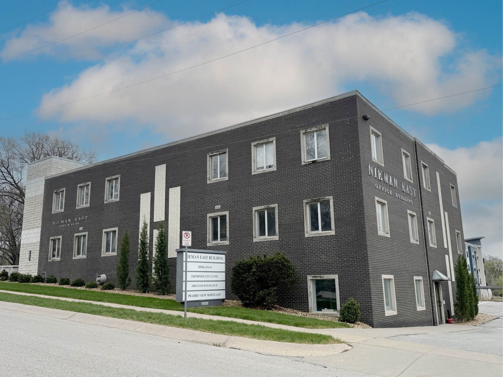 11005 W 60th St, Shawnee, KS for lease Building Photo- Image 1 of 2