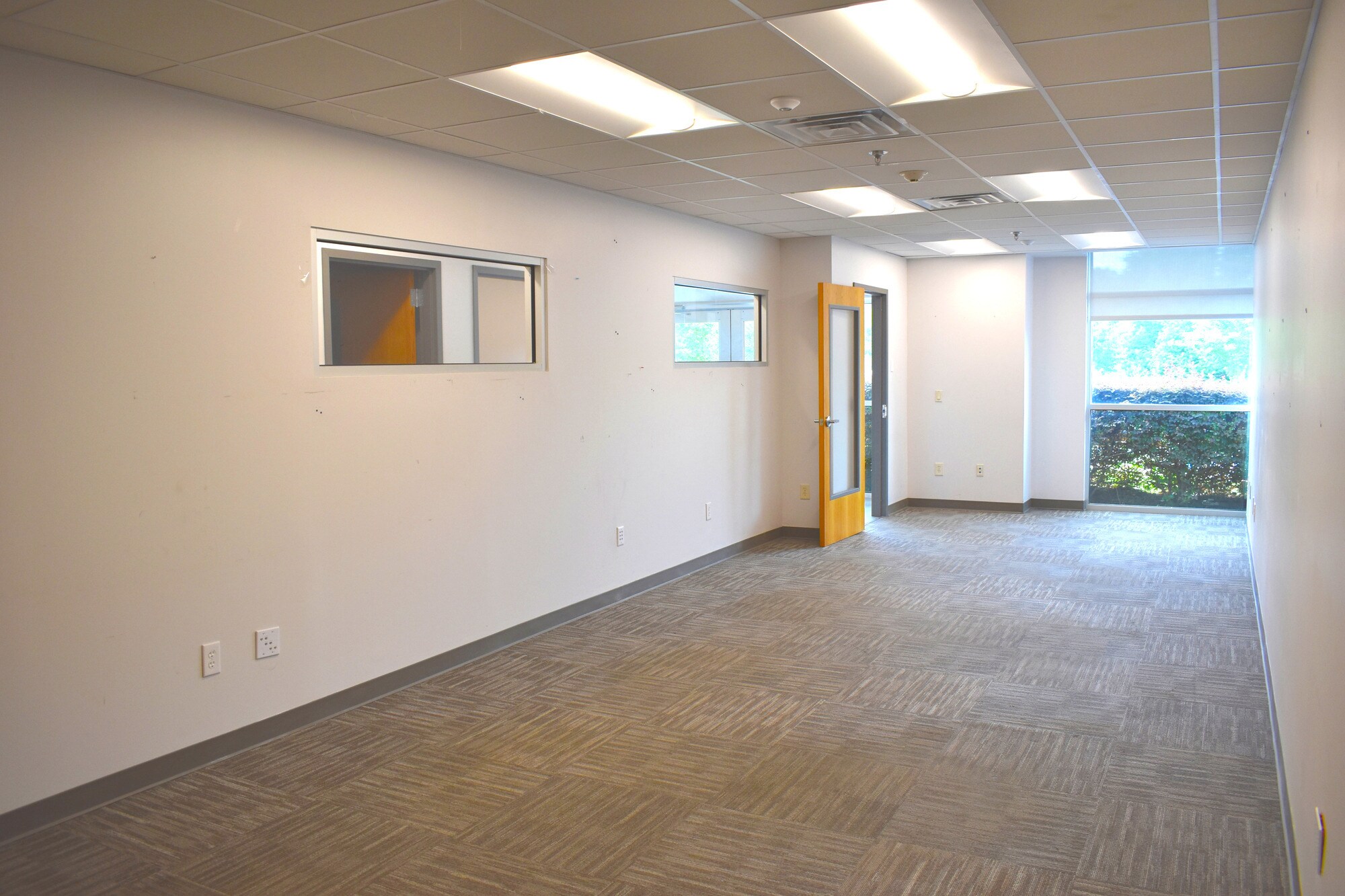 6053 Veterans Pkwy, Columbus, GA for lease Interior Photo- Image 1 of 5