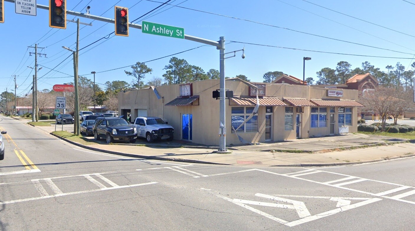 1909-1913 N Ashley St, Valdosta, GA for sale Primary Photo- Image 1 of 14