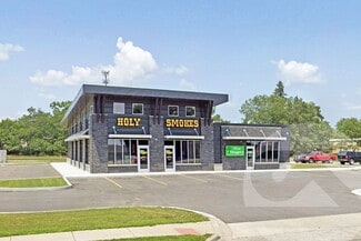Plus de détails pour 708 W Bay St, East Tawas, MI - Commerce de détail à vendre