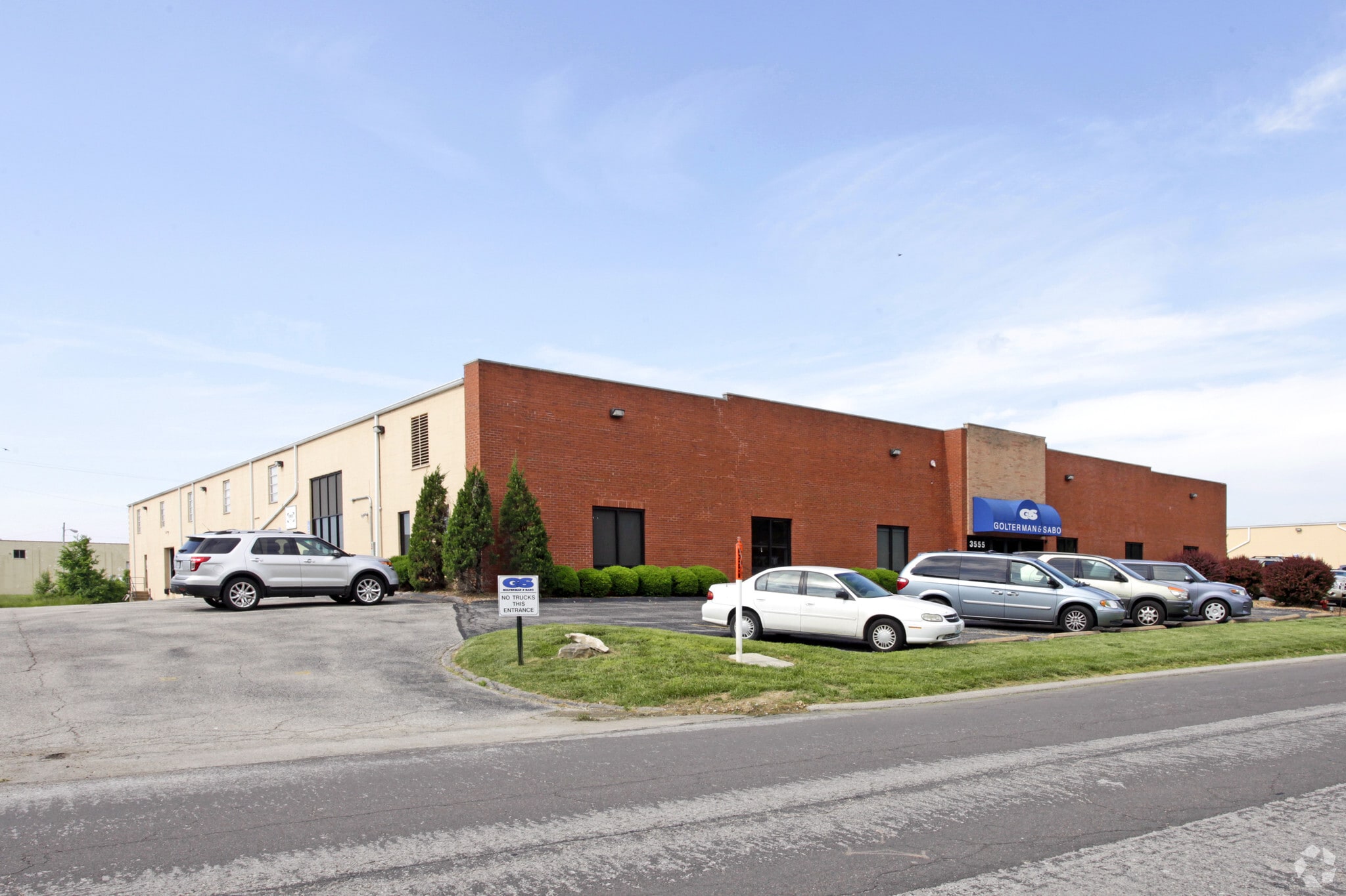 3555-3565 Scarlet Oak Blvd, Kirkwood, MO for sale Primary Photo- Image 1 of 9
