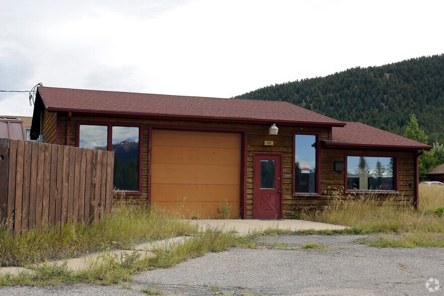 500 Rampart Range Rd, Woodland Park, CO for sale - Primary Photo - Image 1 of 2