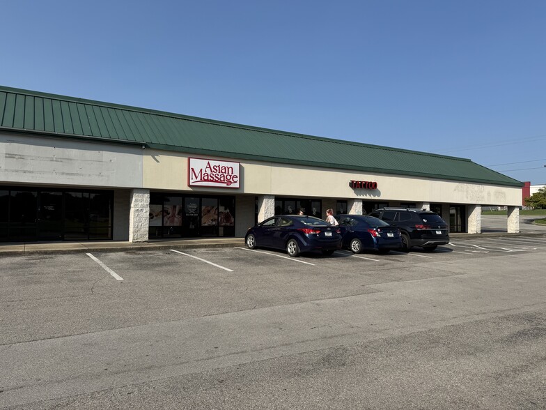 7414 Highway 311, Sellersburg, IN for lease - Building Photo - Image 2 of 10