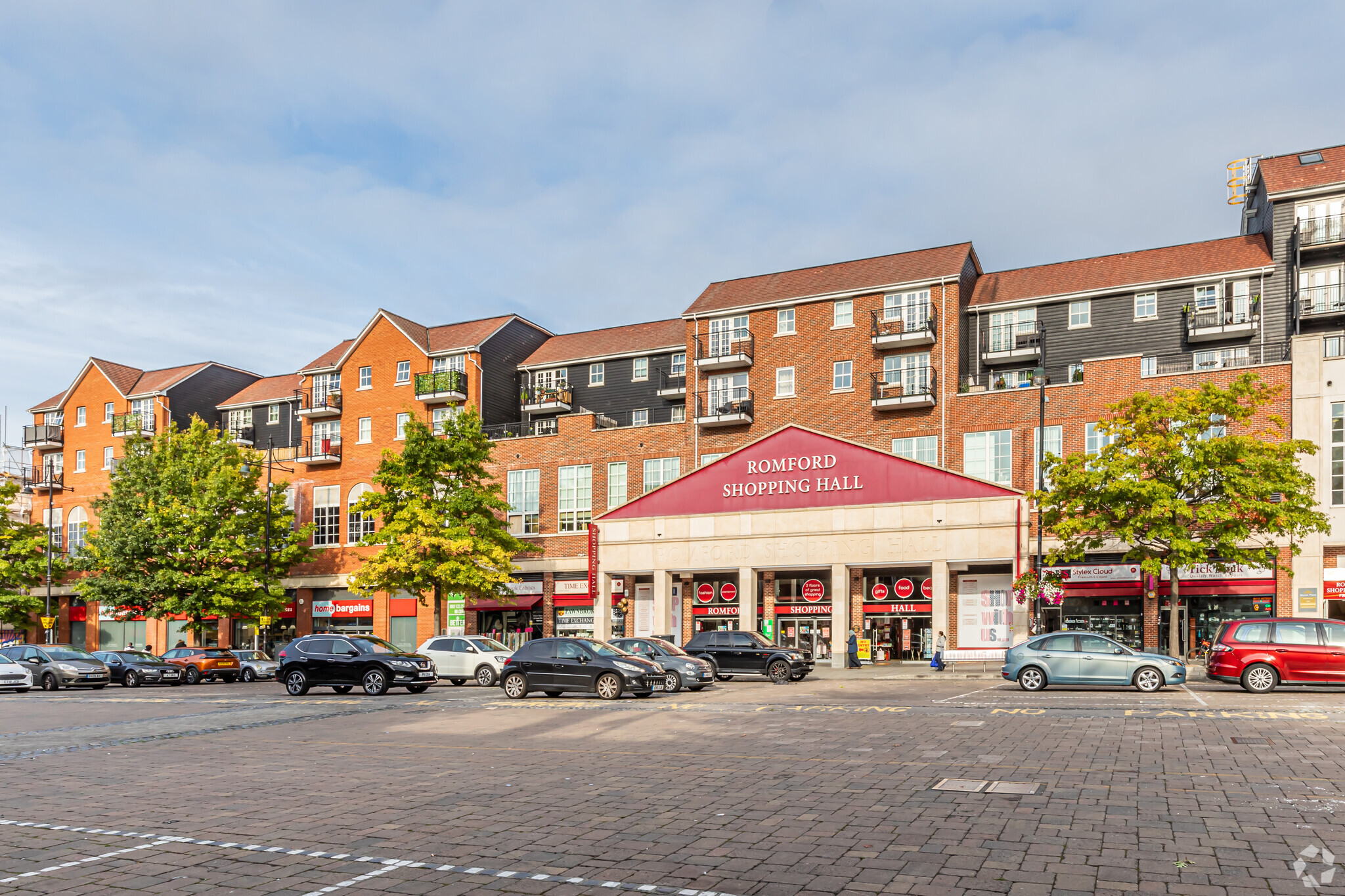 41-43 Market Pl, Romford à vendre Photo principale- Image 1 de 10