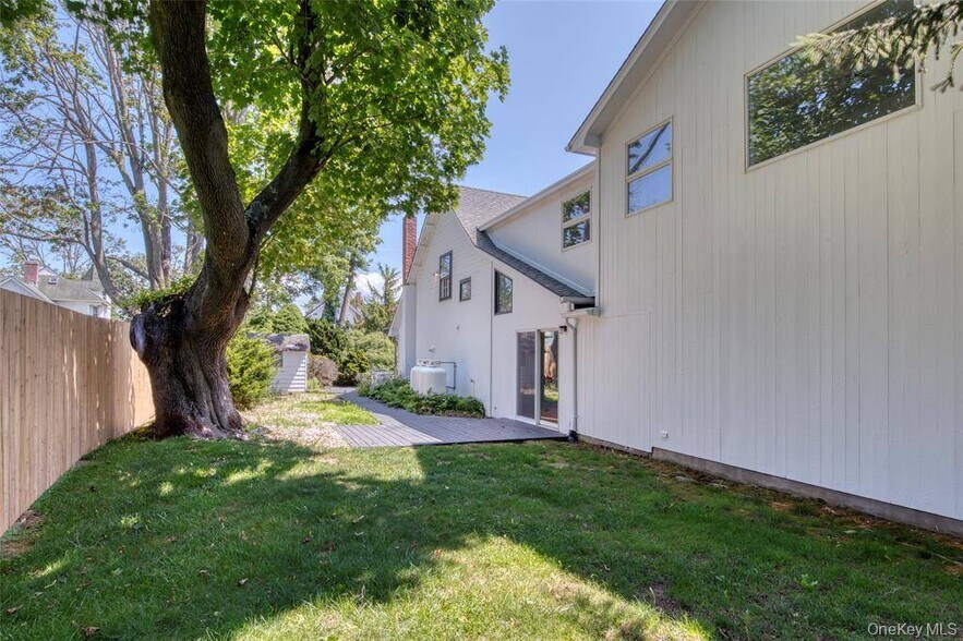 270 North St, Cutchogue, NY à louer - Photo du bâtiment - Image 3 de 29
