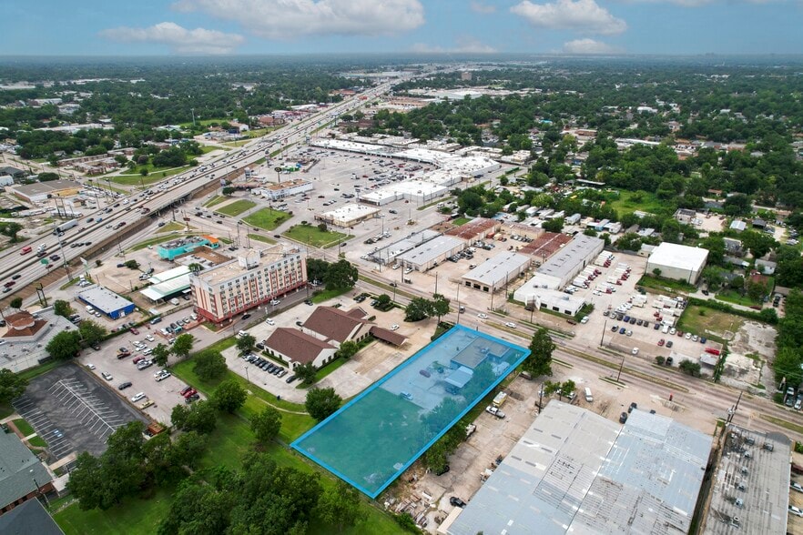 614 E Tidwell Rd, Houston, TX à vendre - Aérien - Image 2 de 11