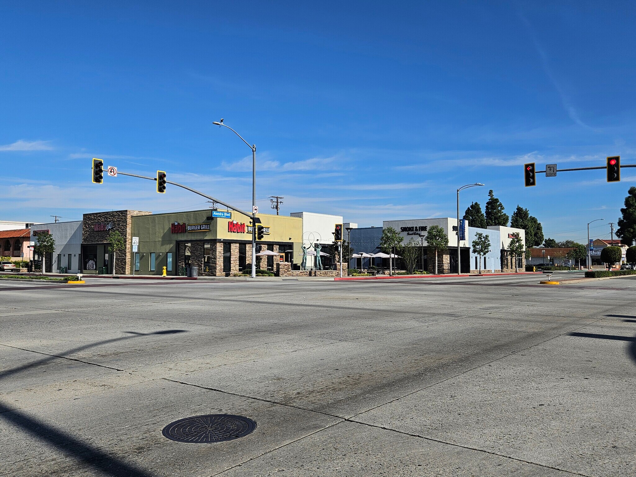 15750 Paramount Blvd, Paramount, CA à louer Photo principale- Image 1 de 4