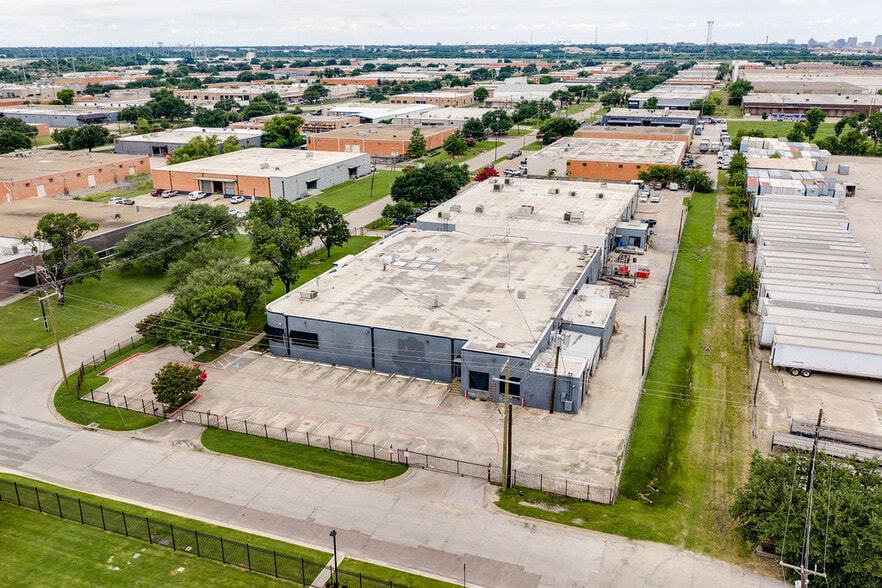 8000 Sovereign Row, Dallas, TX for lease - Building Photo - Image 2 of 6