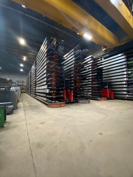 200 N Hardman Ave, South Saint Paul, MN à vendre - Photo intérieure - Image 3 de 9