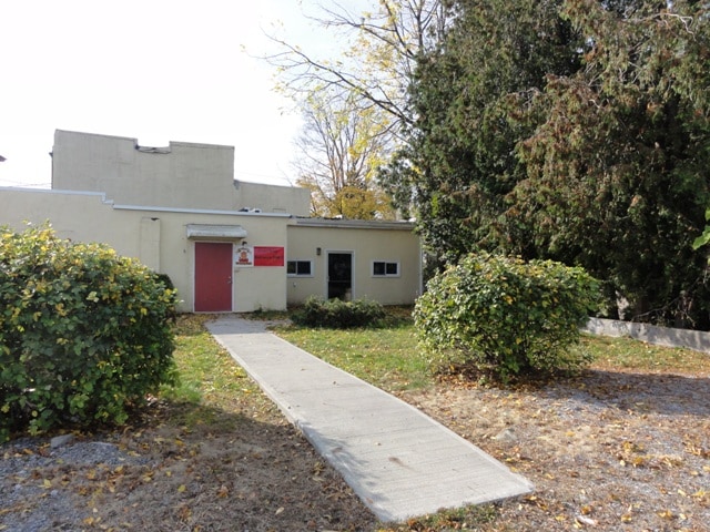 112 Center St, Canastota, NY for lease - Building Photo - Image 3 of 14