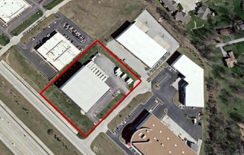 10 S Corporate Hills Dr, Saint Charles, MO à louer - Aérien - Image 3 de 7