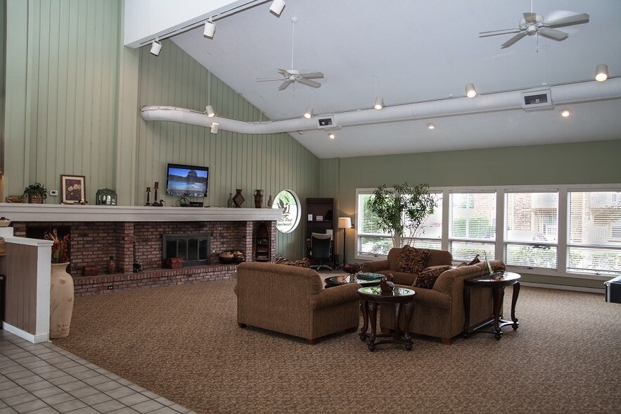 6326 S 107th East Ave, Tulsa, OK à vendre - Photo intérieure - Image 2 de 95