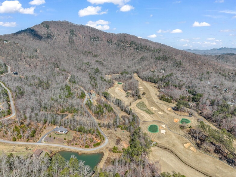 268 Wambli Pass, Lake Lure, NC for sale - Building Photo - Image 2 of 46