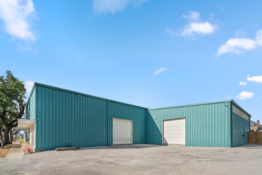 3915 McKinney St, Houston, TX à vendre - Photo du bâtiment - Image 2 de 48