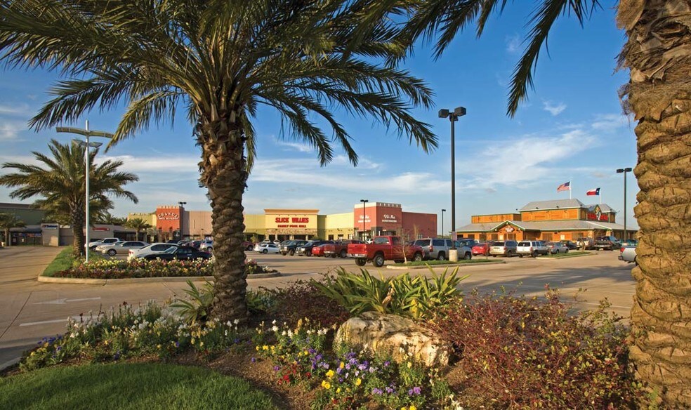 20900 Katy Fwy, Katy, TX à louer - Photo principale - Image 2 de 7