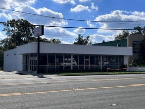 1746 E Silver Springs Blvd, Ocala, FL à louer Photo du bâtiment- Image 2 de 5