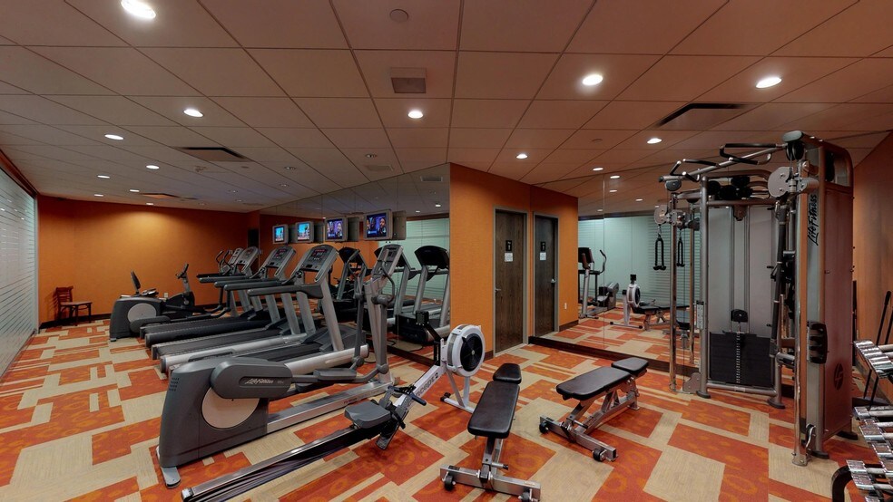 2 Trap Falls Rd, Shelton, CT à louer - Numérisation 3D de Matterport - Image 3 de 25