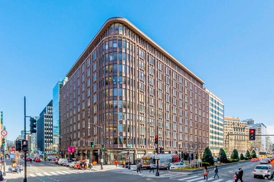 1025 Connecticut Ave NW, Washington, DC à louer - Photo du bâtiment - Image 2 de 20