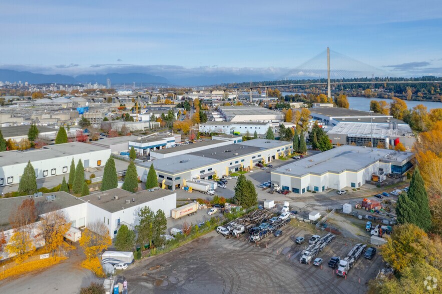 464 Fraserview Pl, Delta, BC à louer - Aérien - Image 2 de 3