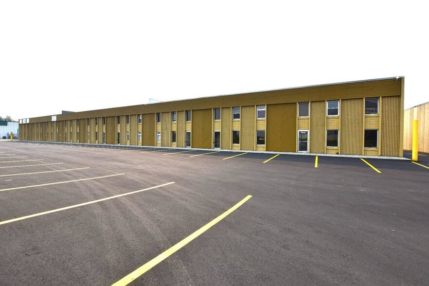 2101 84 Av NW, Edmonton, AB à vendre - Photo du bâtiment - Image 2 de 9