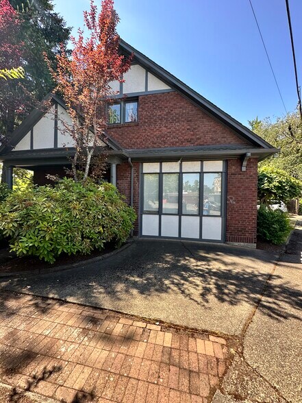 1675 Winter St NE, Salem, OR à louer - Photo du bâtiment - Image 3 de 7