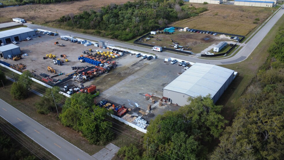 11524 31st Ter E, Palmetto, FL à vendre - Photo du bâtiment - Image 3 de 17