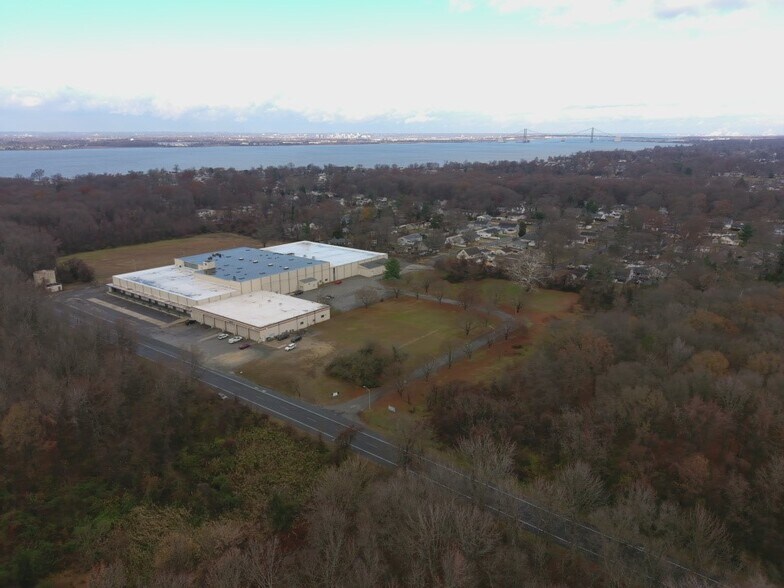 88 Industrial Park Rd, Pennsville, NJ à vendre - Photo du bâtiment - Image 2 de 4