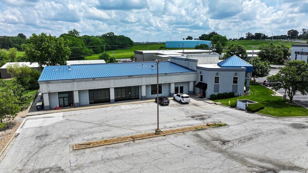 801 NW Commerce Dr, Lee's Summit, MO à vendre - Photo du bâtiment - Image 1 de 4
