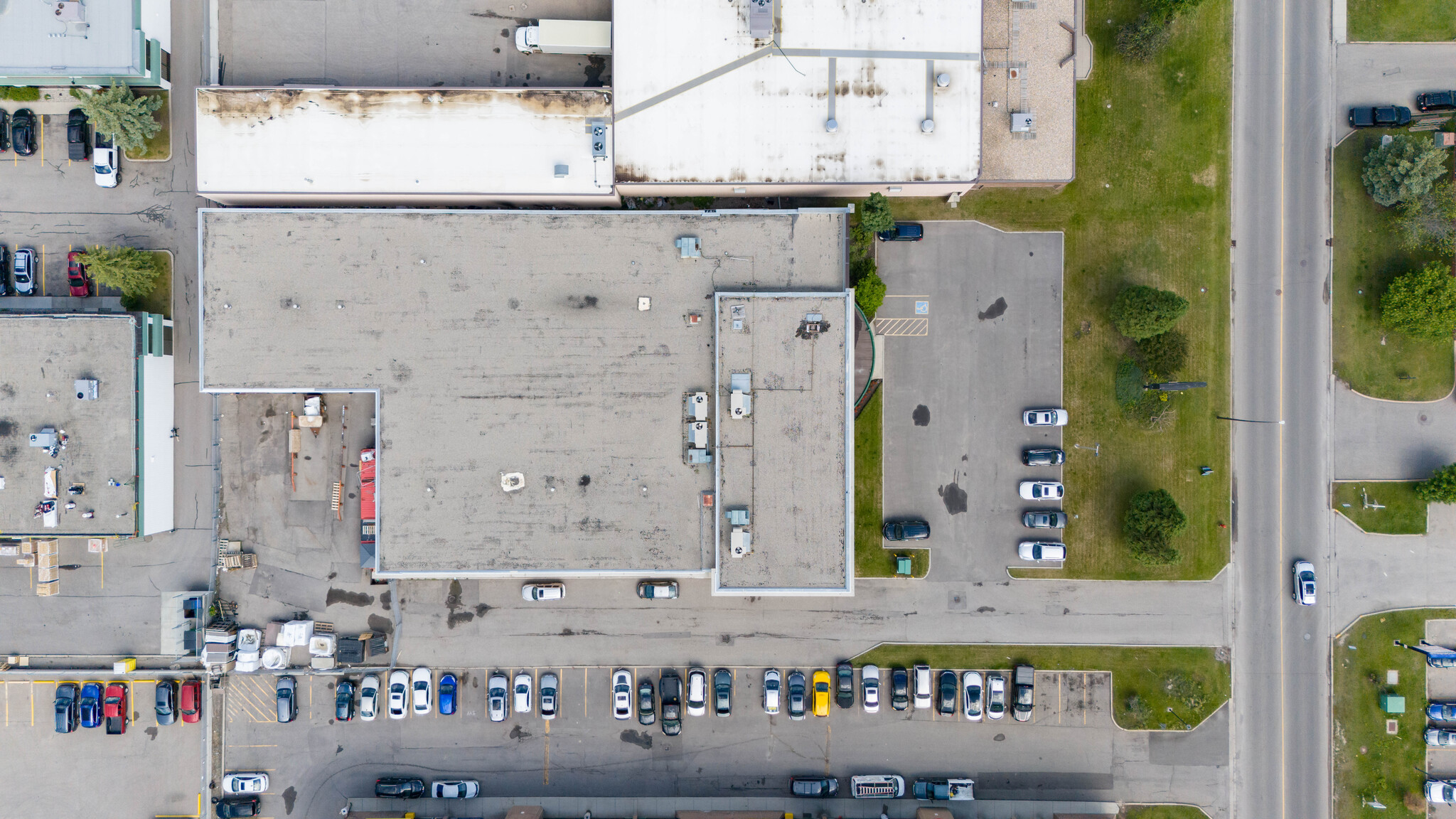 3605 32nd St NE, Calgary, AB for sale Building Photo- Image 1 of 2