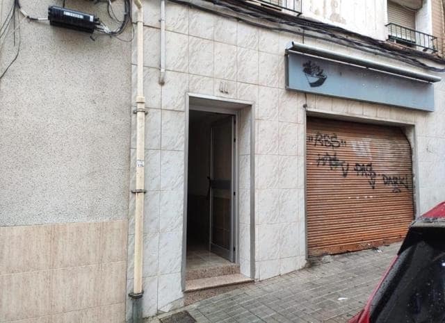 L'Hospitalet de Llobregat, BAR 08906 - - - Interior Photo - Image 1 of 3