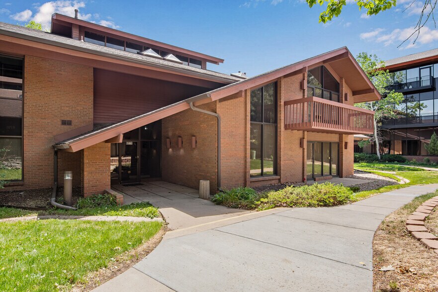 8771 Wolff Ct, Westminster, CO à vendre - Photo du bâtiment - Image 3 de 33