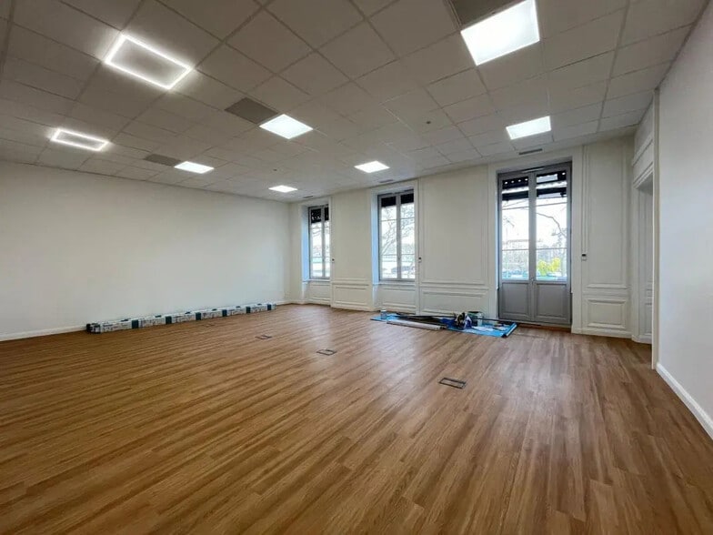 3 Quai Jean Moulin, Lyon à louer - Photo du bâtiment - Image 2 de 17